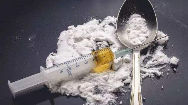 吸海洛因多少次會上癮？